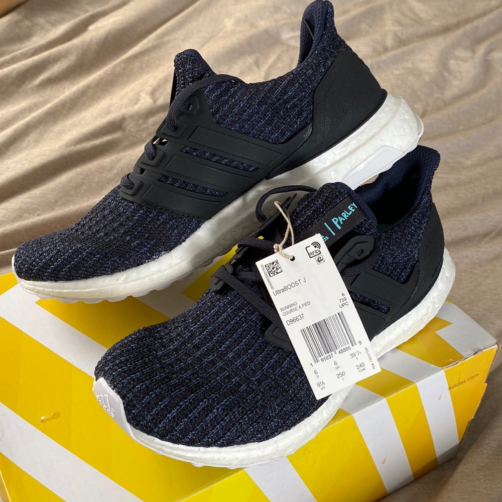 Adidas UltraBoostJ Running Shoes